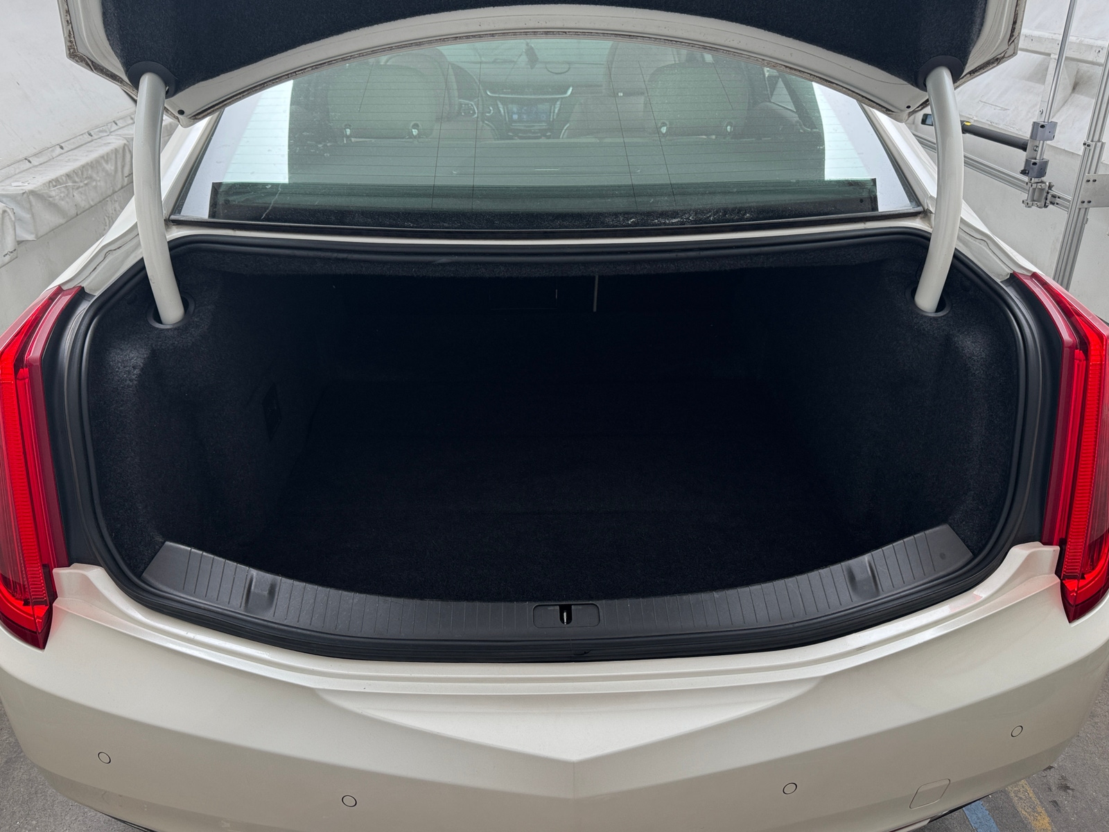 Thumbnail: 2013 Cadillac XTS - 6