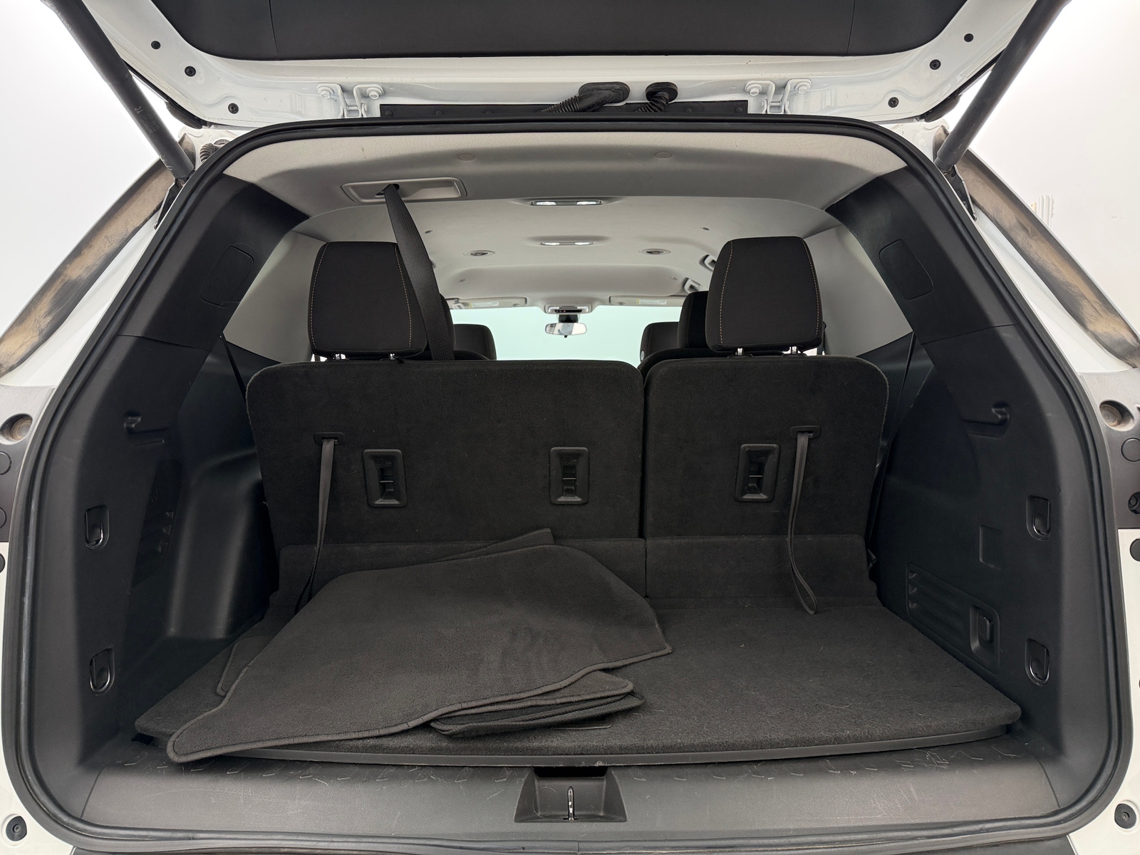 Thumbnail: 2021 Chevrolet Traverse - 7