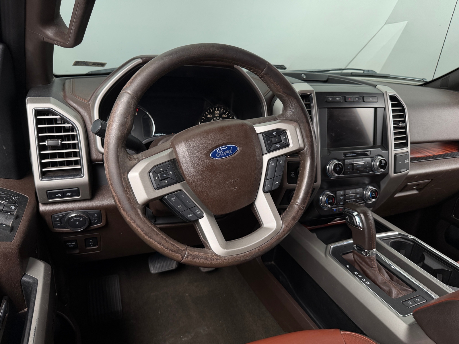Thumbnail: 2019 Ford Econoline - 4