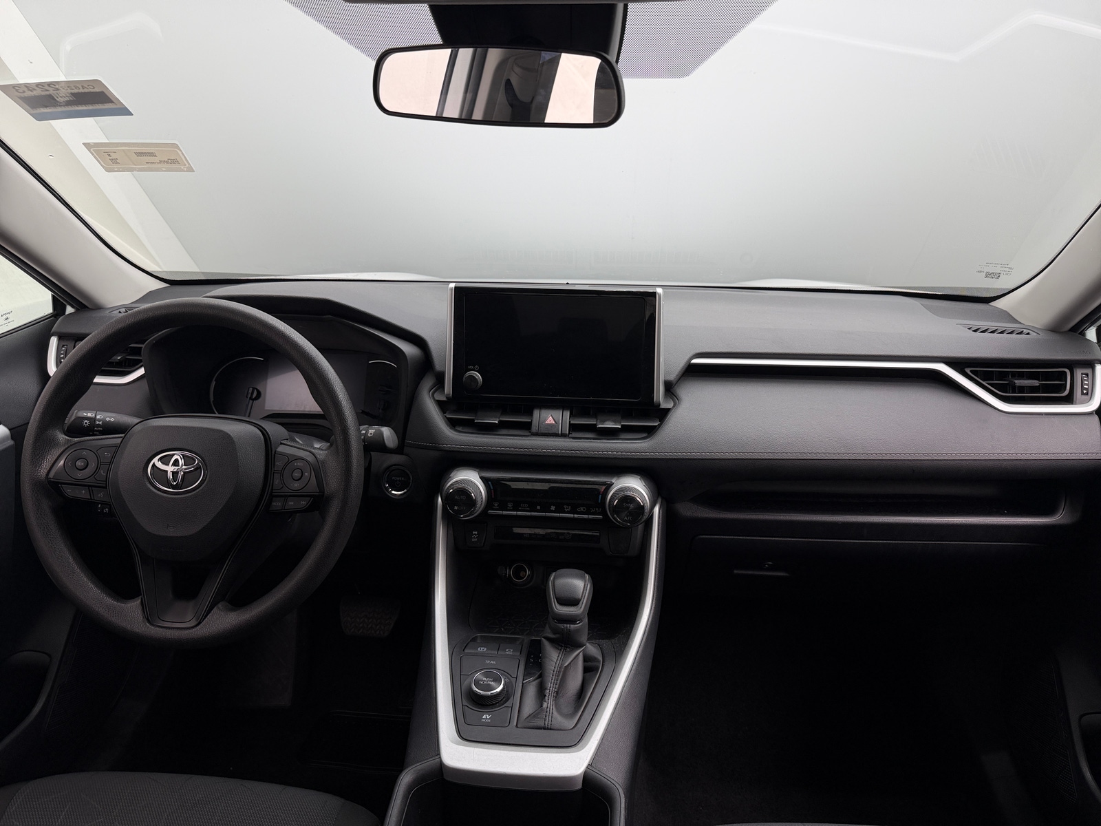 Thumbnail: 2025 Toyota RAV4 - 3