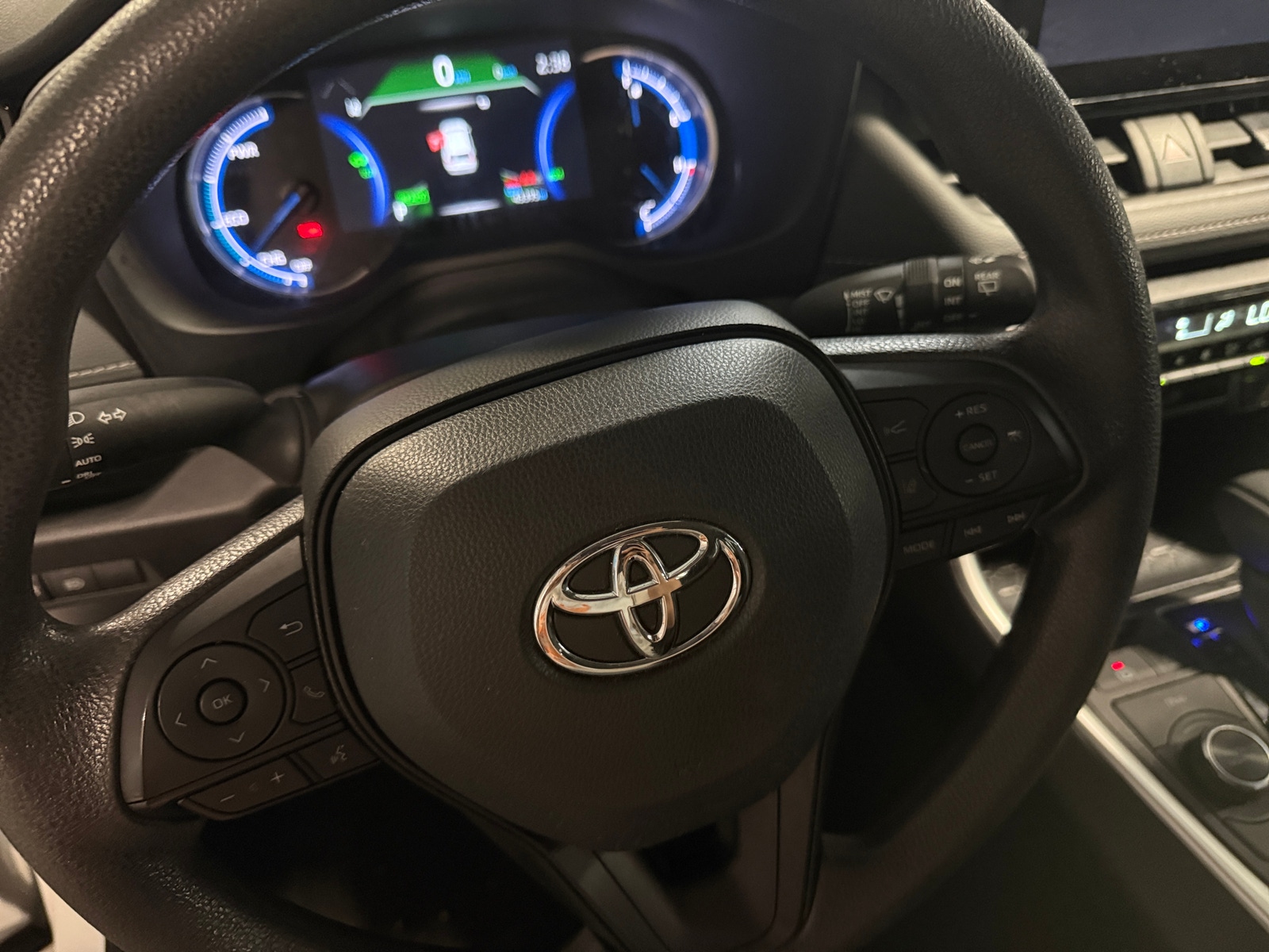 Thumbnail: 2025 Toyota RAV4 - 5