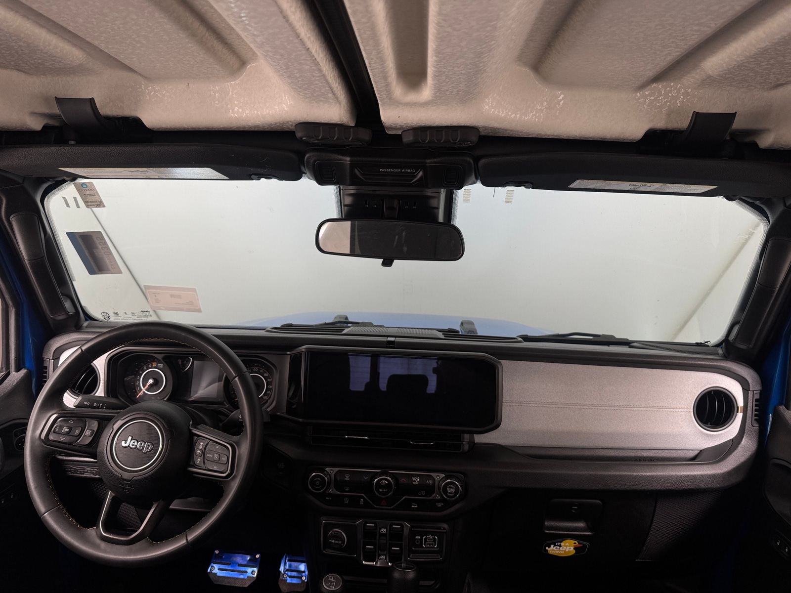 Thumbnail: 2024 Jeep Gladiator - 3