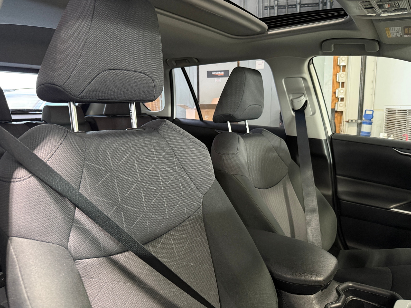 Thumbnail: 2019 Toyota RAV4 - 2