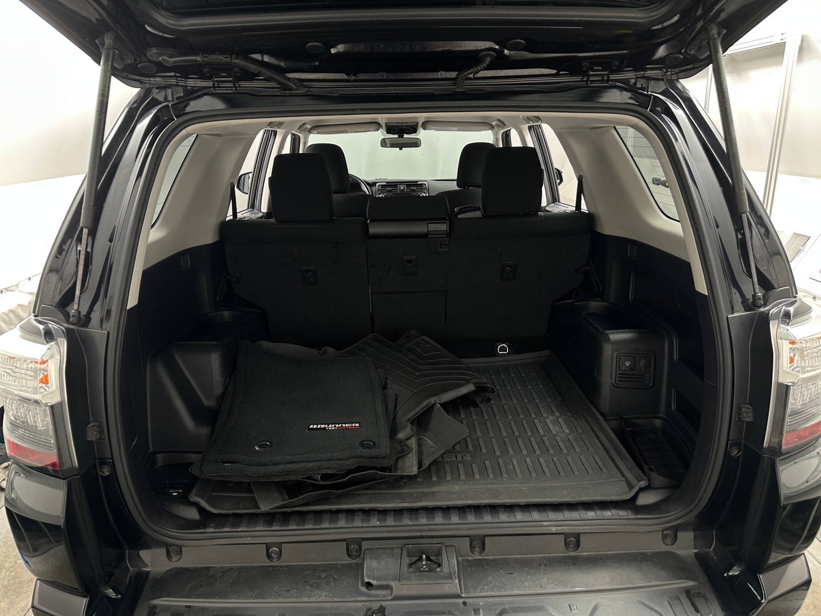 Thumbnail: 2019 Toyota 4Runner - 7