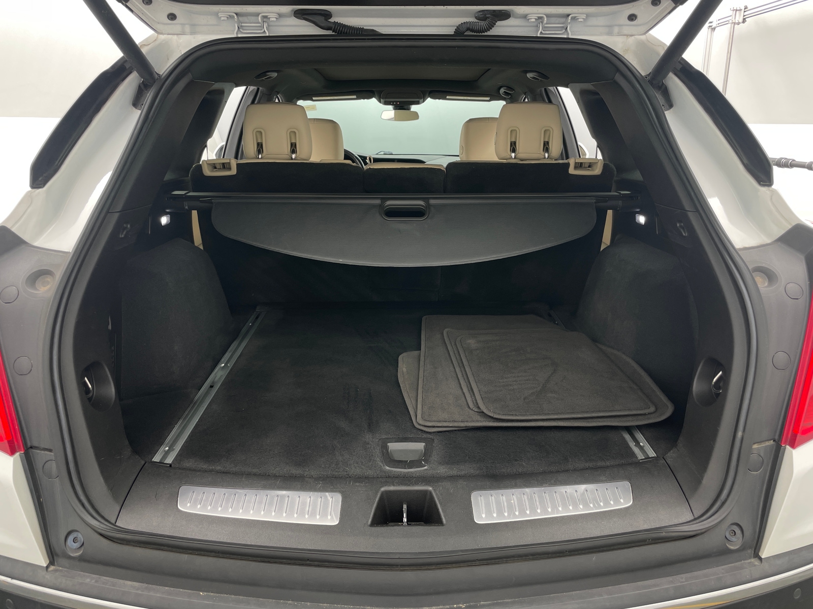 Thumbnail: 2019 Cadillac XT5 - 6