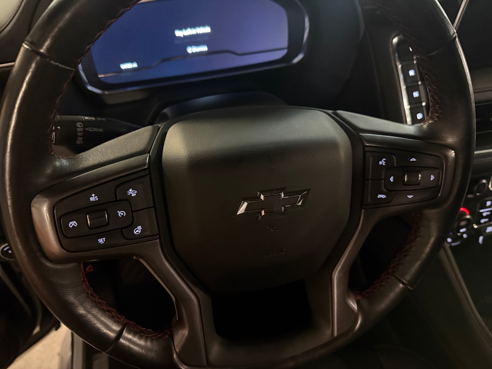 Thumbnail: 2022 Chevrolet Suburban - 4