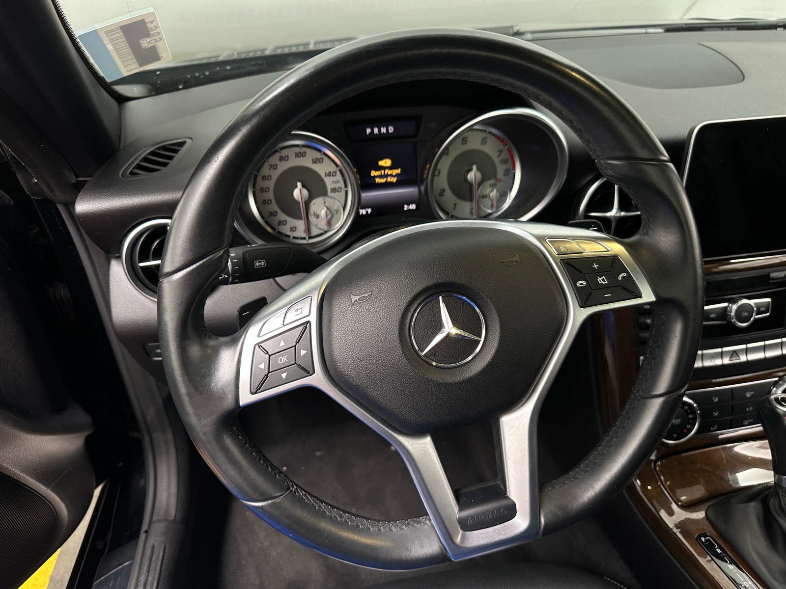 Thumbnail: 2015 Mercedes-Benz SLK - 4