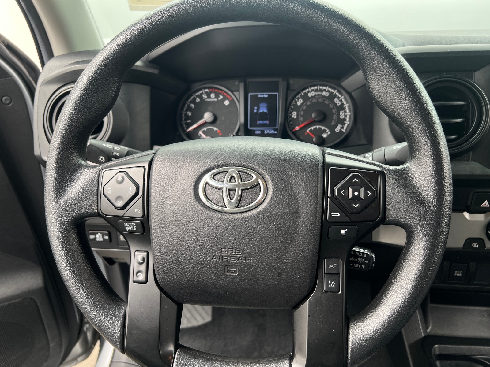 Thumbnail: 2022 Toyota Tacoma - 5
