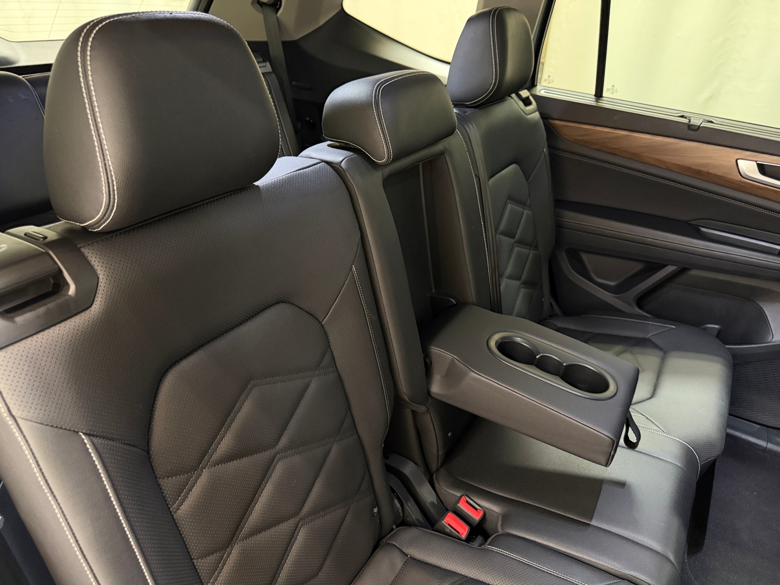 Thumbnail: 2026 Volkswagen Atlas - 6