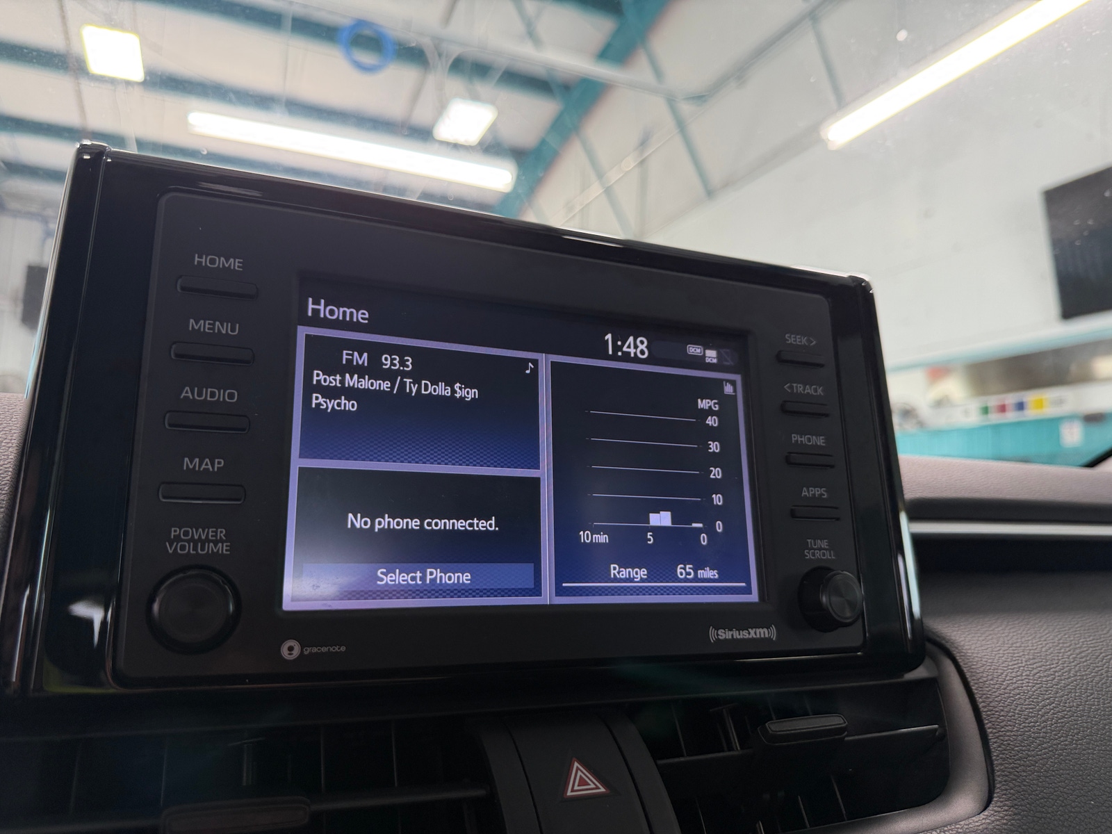 Thumbnail: 2021 Toyota RAV4 - 4