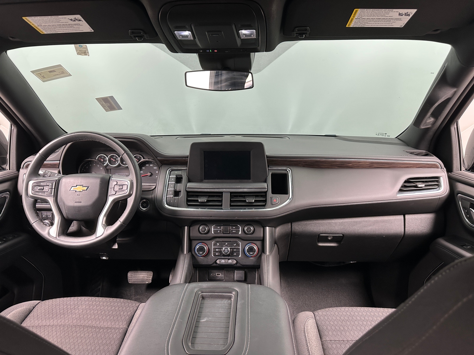 Thumbnail: 2023 Chevrolet Tahoe - 3