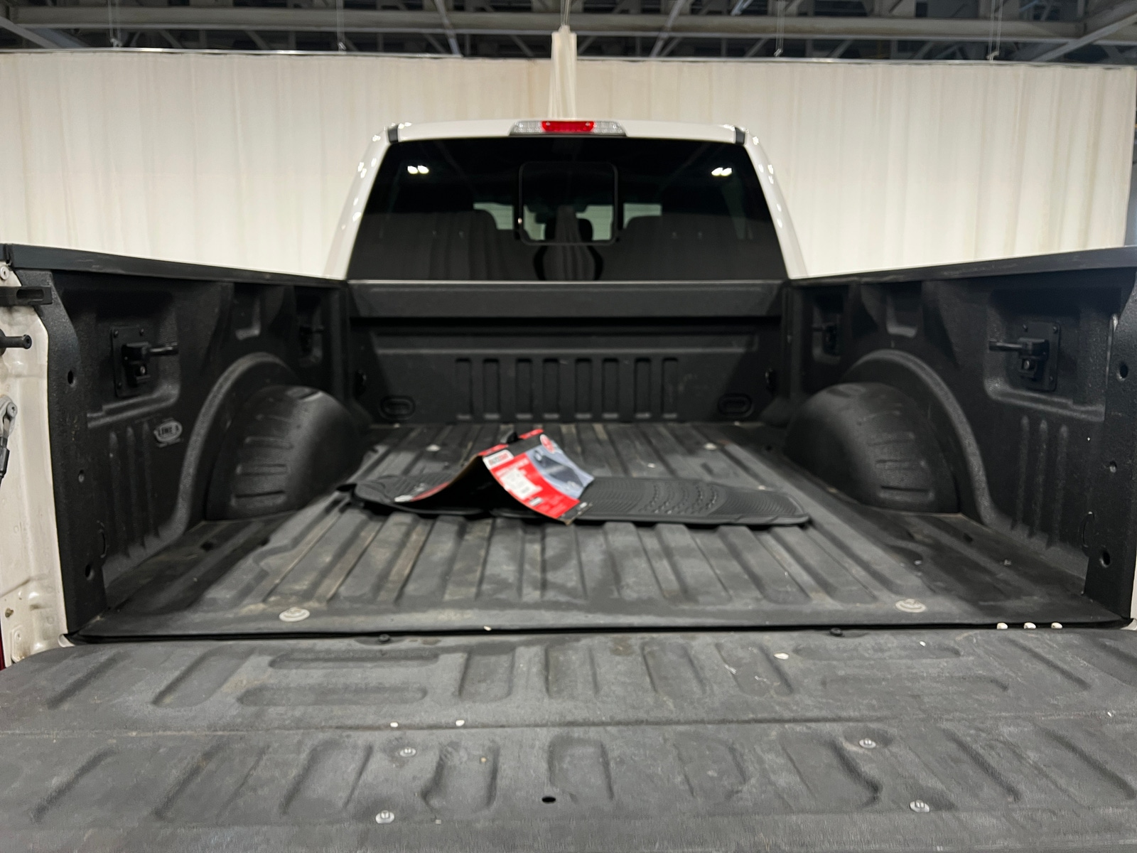 Thumbnail: 2018 Ford Econoline - 6