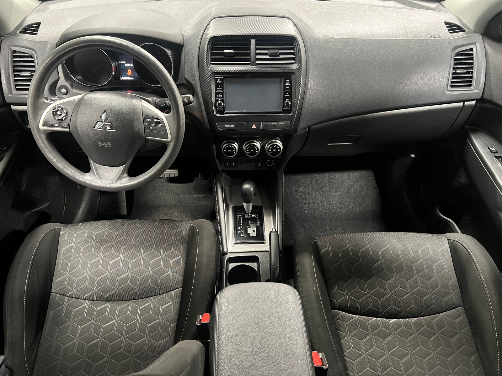 Thumbnail: 2021 Mitsubishi Outlander Sport - 3