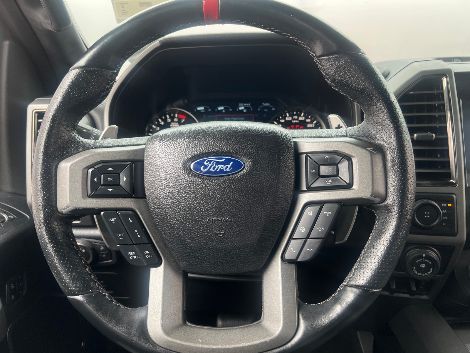 Thumbnail: 2018 Ford Econoline - 4