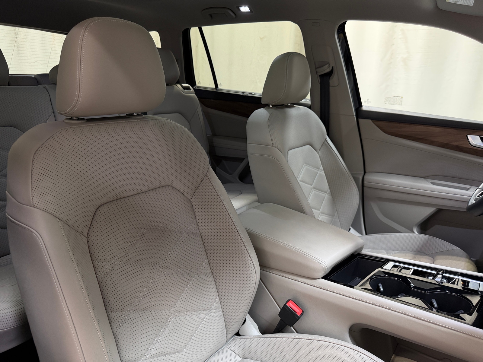 Thumbnail: 2026 Volkswagen Atlas - 2