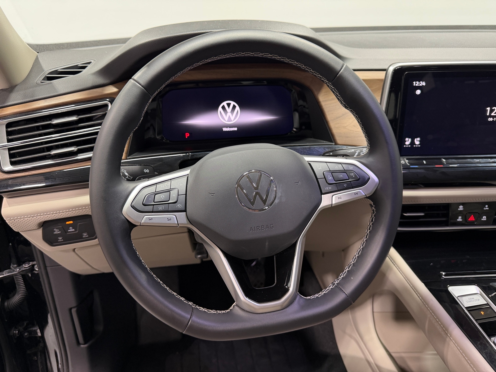 Thumbnail: 2026 Volkswagen Atlas - 4