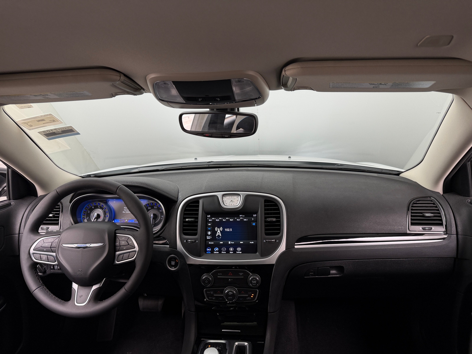 Thumbnail: 2023 Chrysler 300 - 3