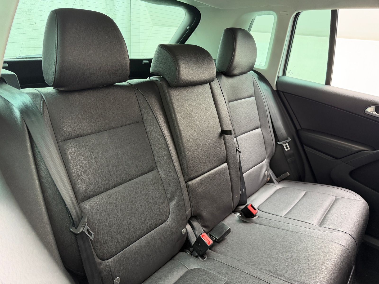 Thumbnail: 2015 Volkswagen Tiguan - 6