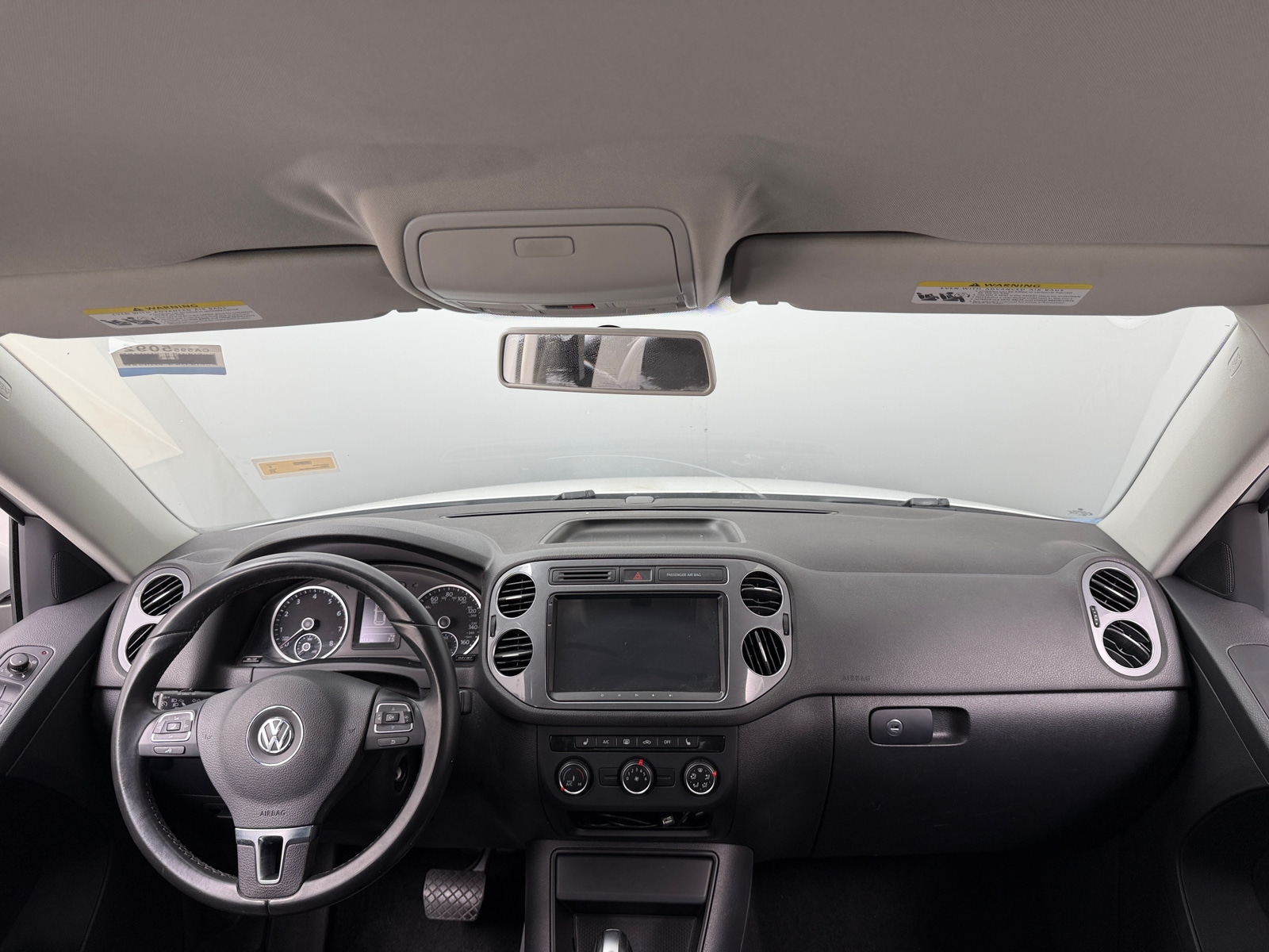 Thumbnail: 2015 Volkswagen Tiguan - 3