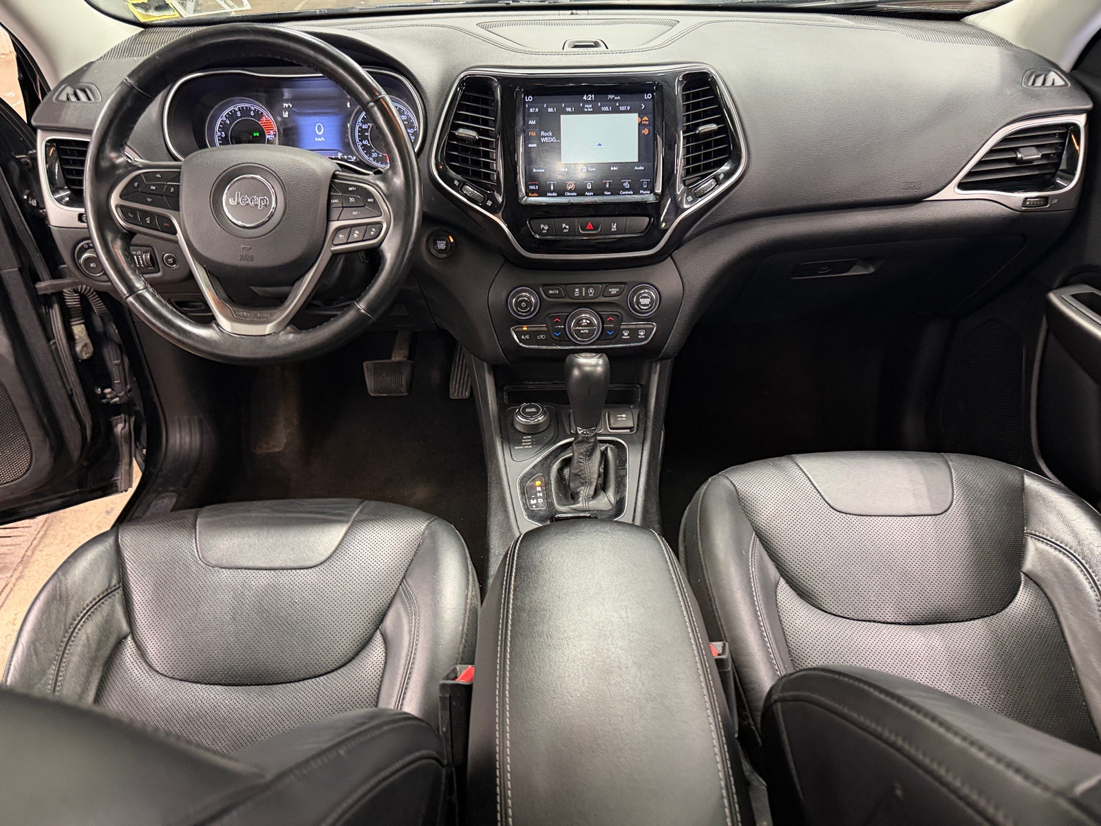 Thumbnail: 2019 Jeep Cherokee - 2