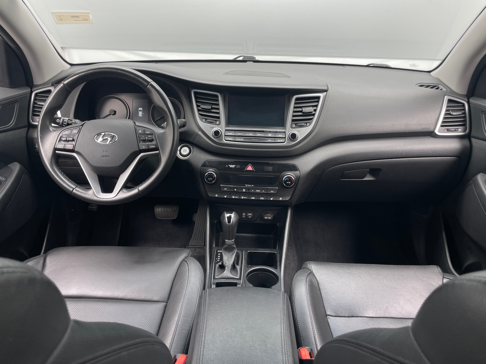 Thumbnail: 2017 Hyundai Tucson - 3