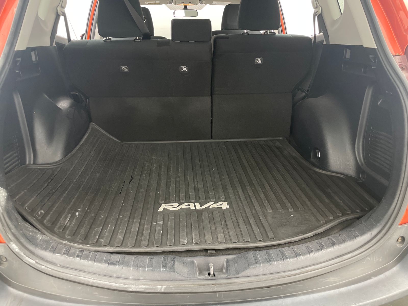 Thumbnail: 2015 Toyota RAV4 - 7