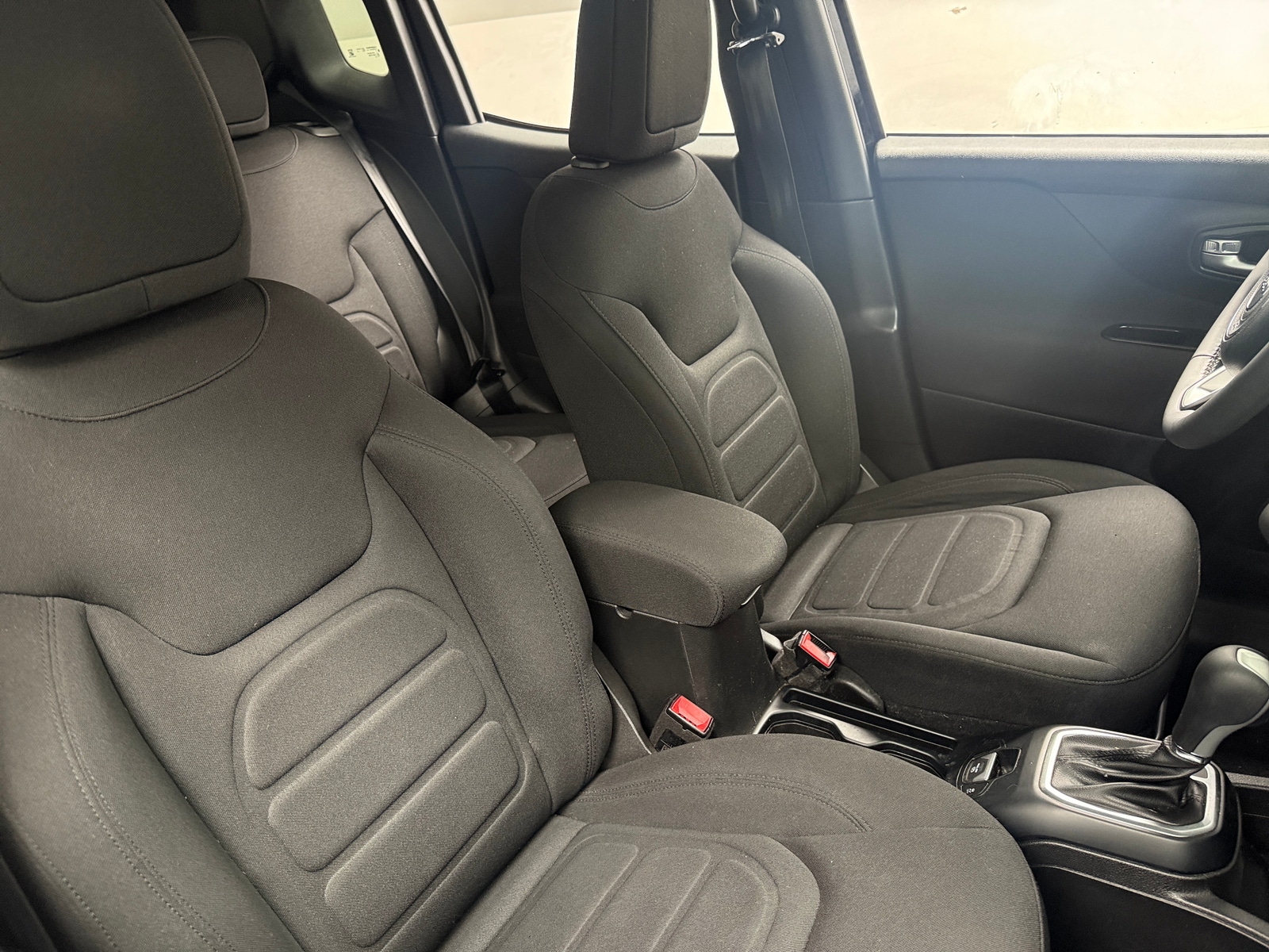 Thumbnail: 2018 Jeep Renegade - 2
