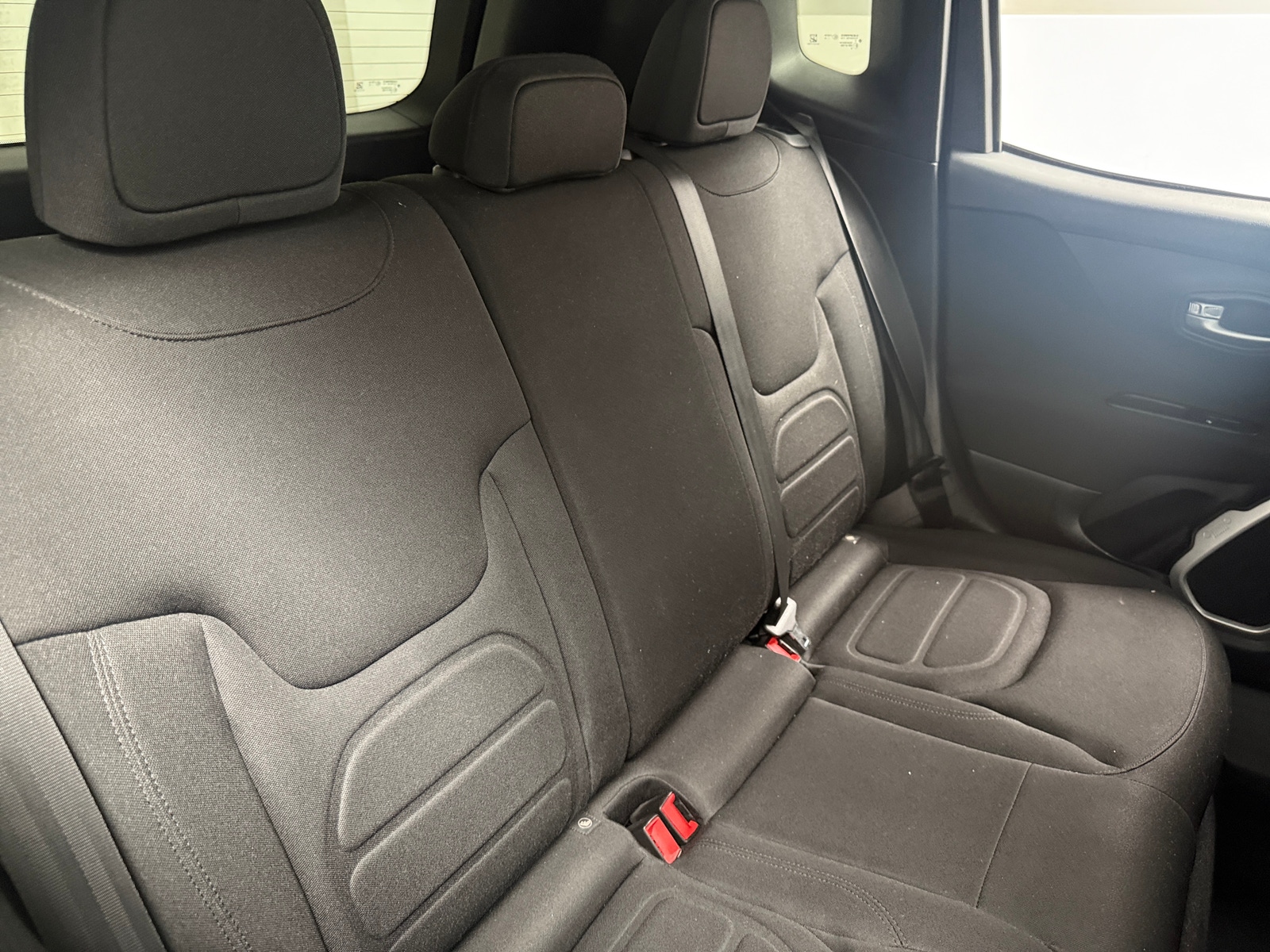 Thumbnail: 2018 Jeep Renegade - 6