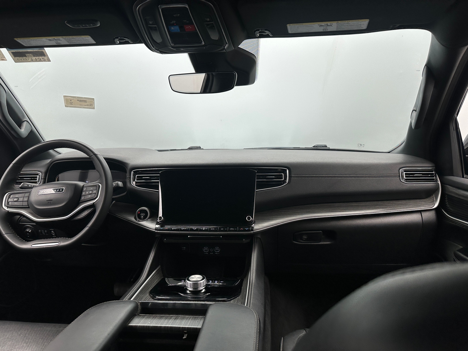Thumbnail: 2024 Jeep Wagoneer - 2