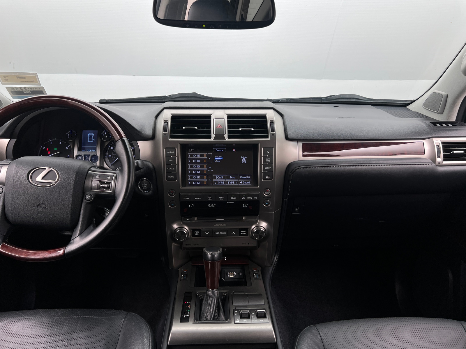Thumbnail: 2016 Lexus GX - 3