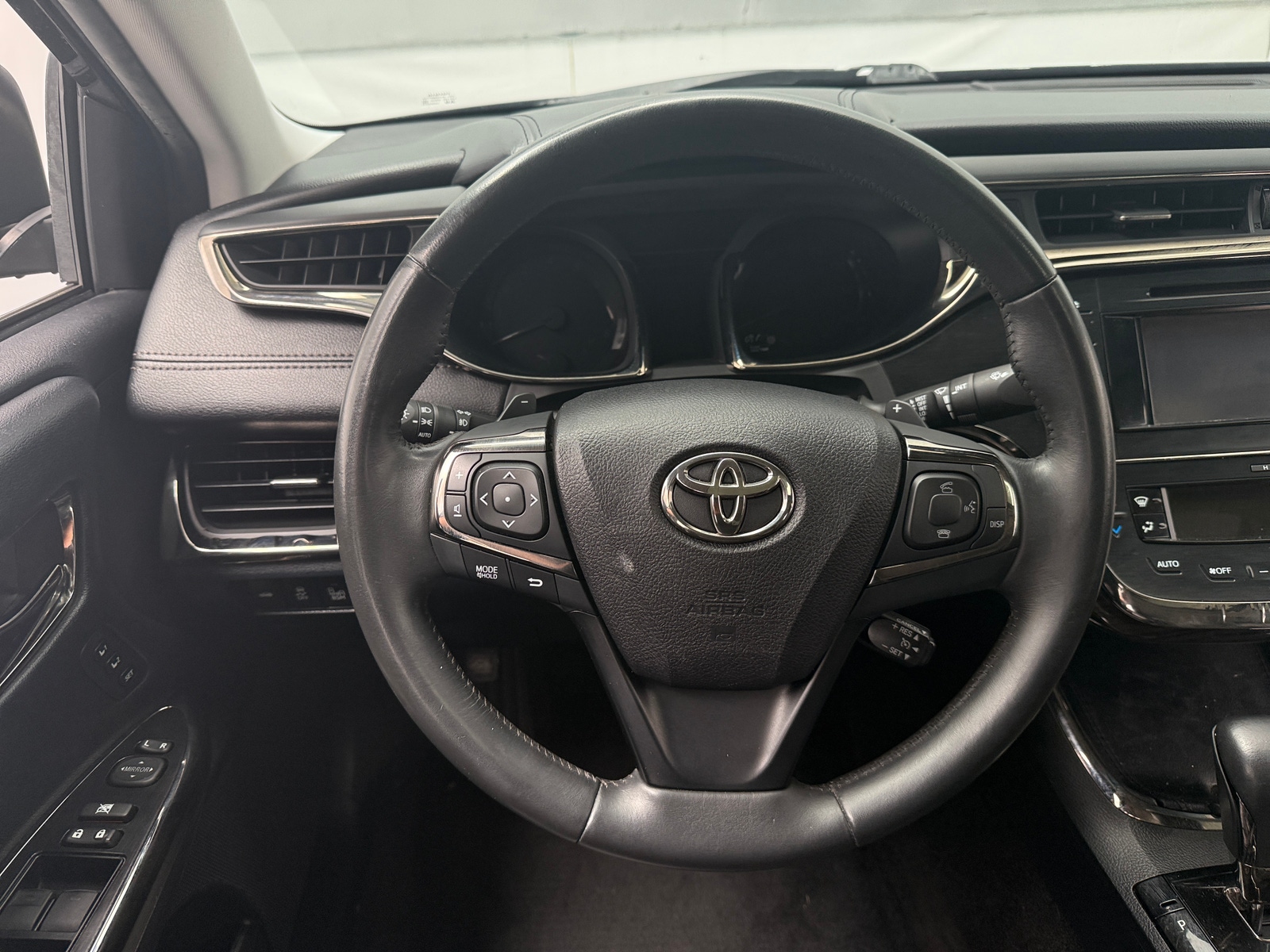 Thumbnail: 2014 Toyota Avalon - 5