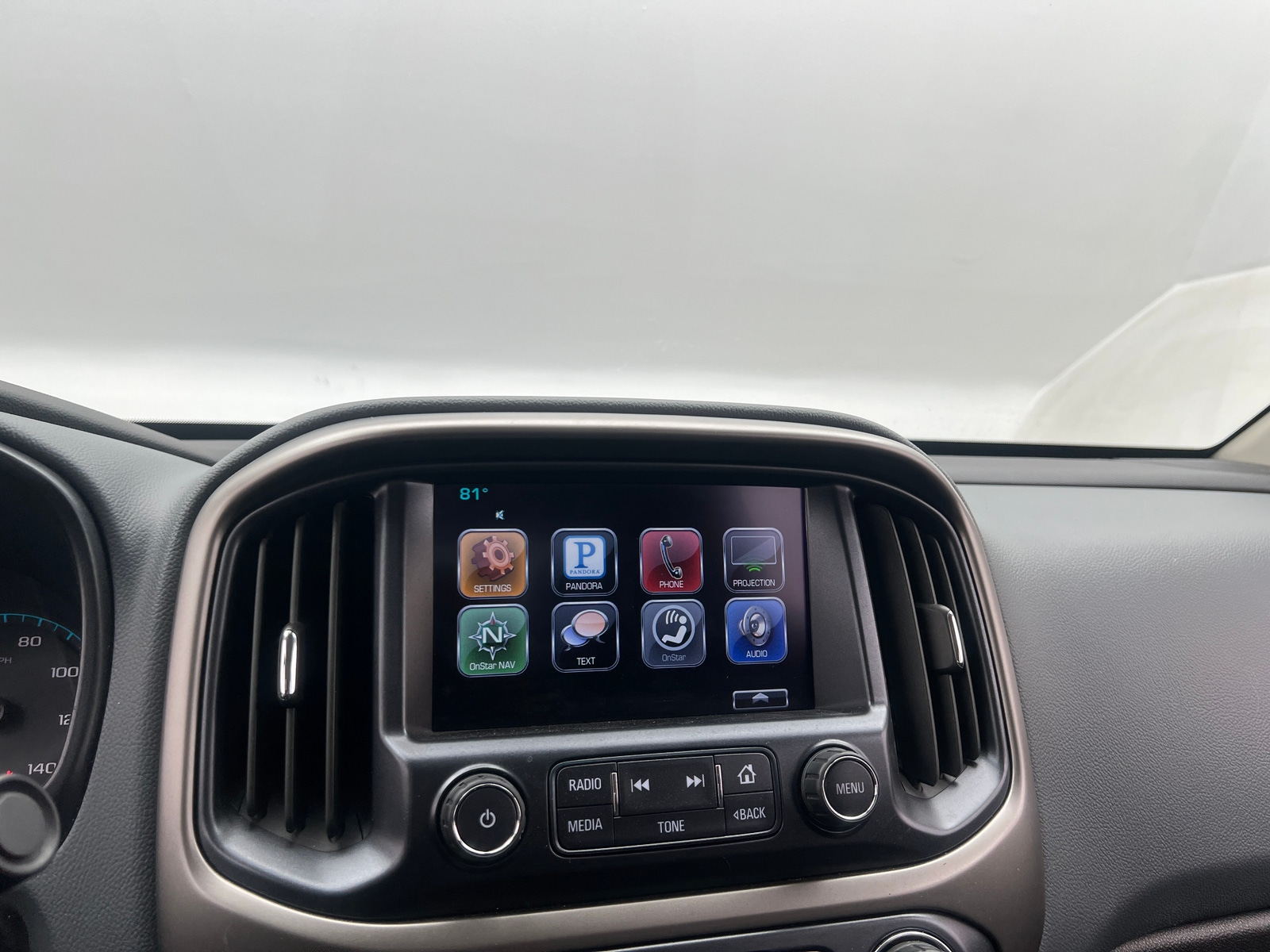 Thumbnail: 2016 Chevrolet Colorado - 3