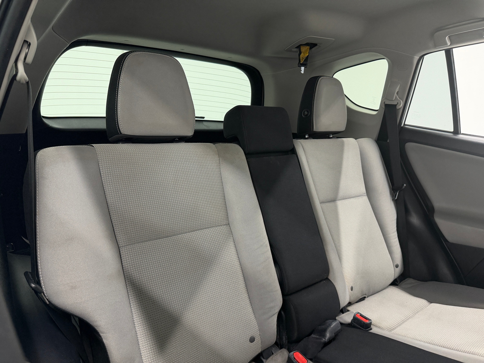 Thumbnail: 2018 Toyota RAV4 - 6