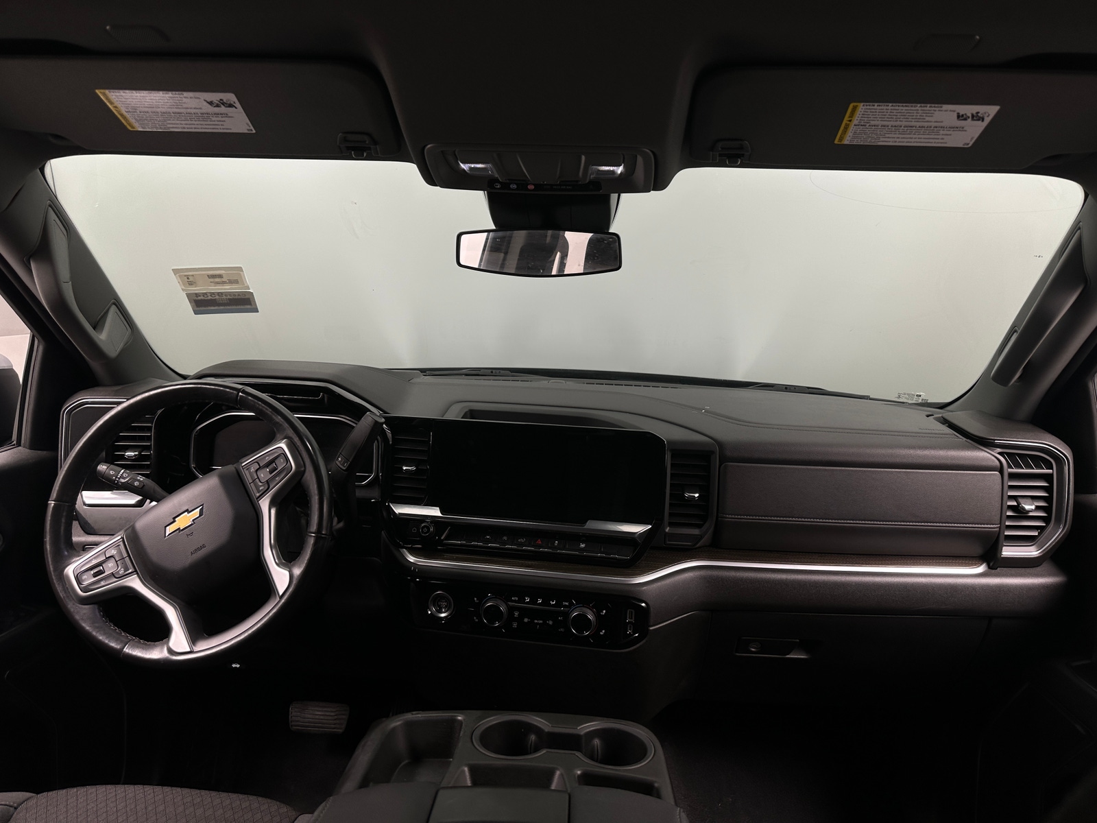 Thumbnail: 2022 Chevrolet Silverado 1500 - 3
