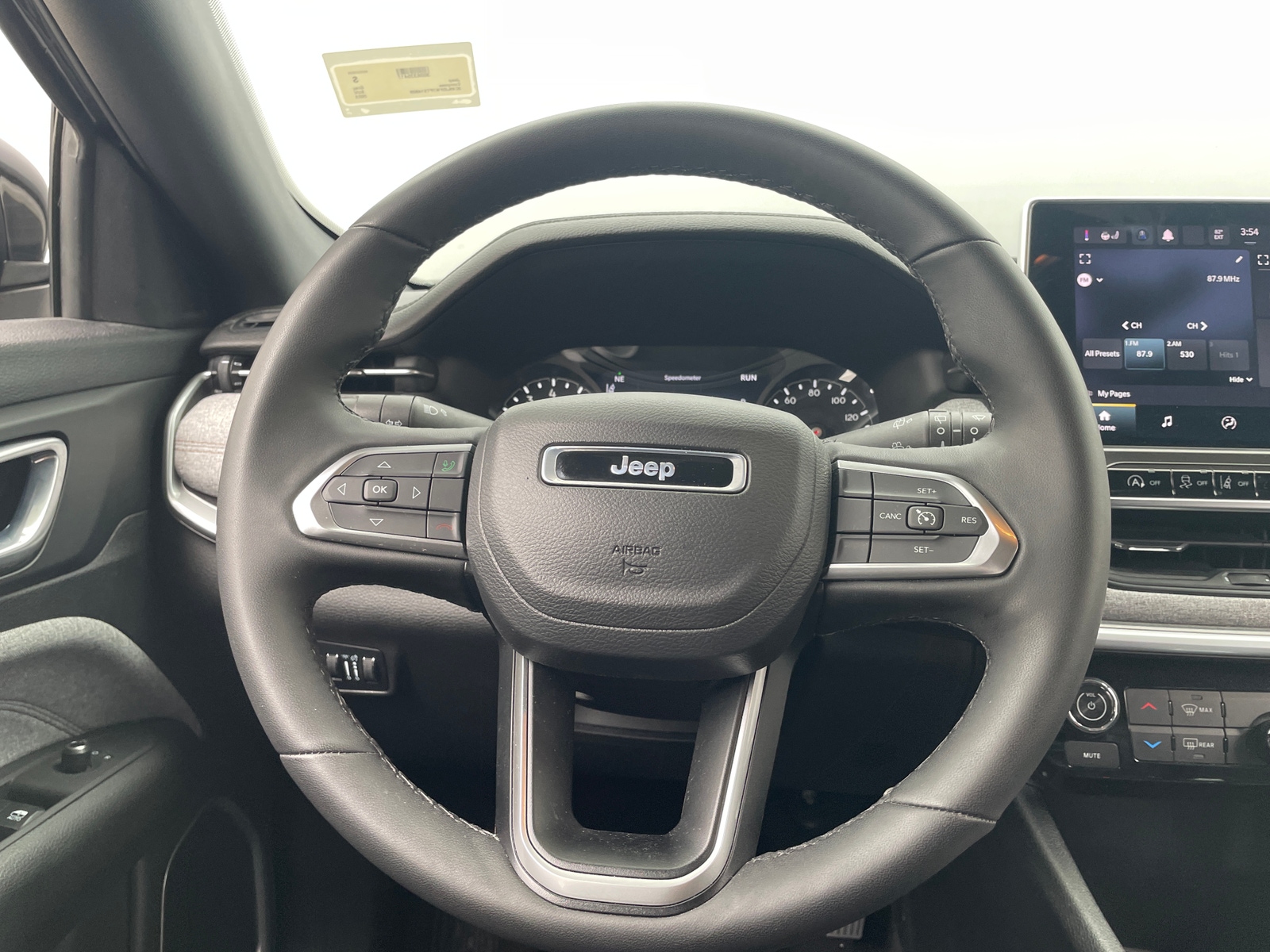 Thumbnail: 2023 Jeep Compass - 4
