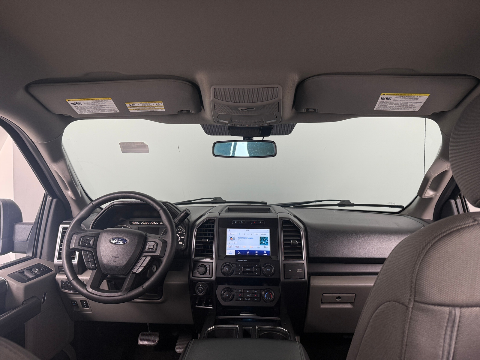 Thumbnail: 2019 Ford Econoline - 3