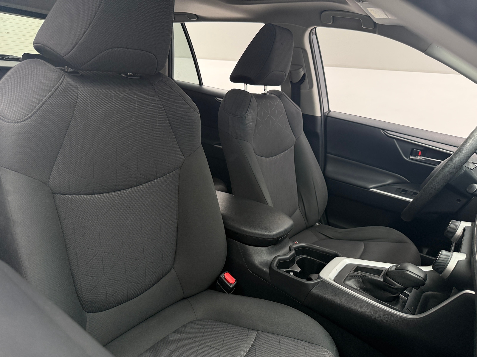 Thumbnail: 2019 Toyota RAV4 - 2