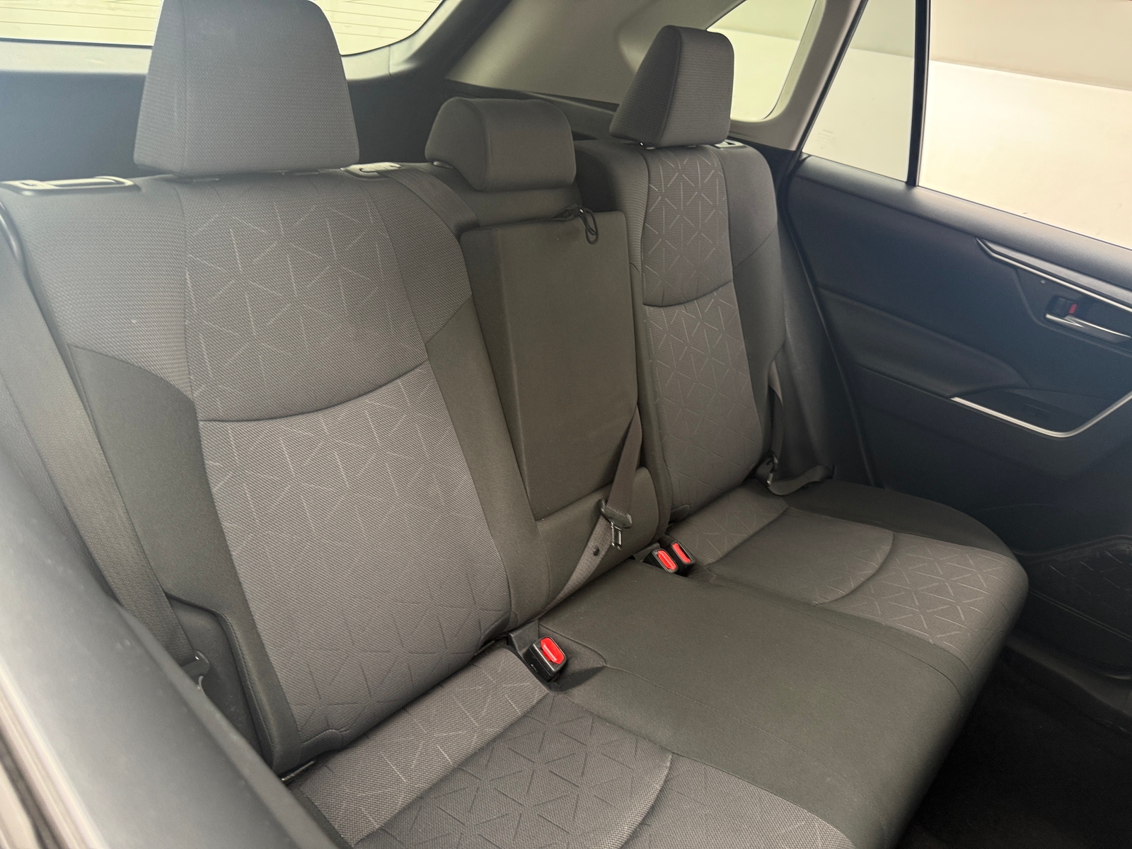 Thumbnail: 2019 Toyota RAV4 - 6