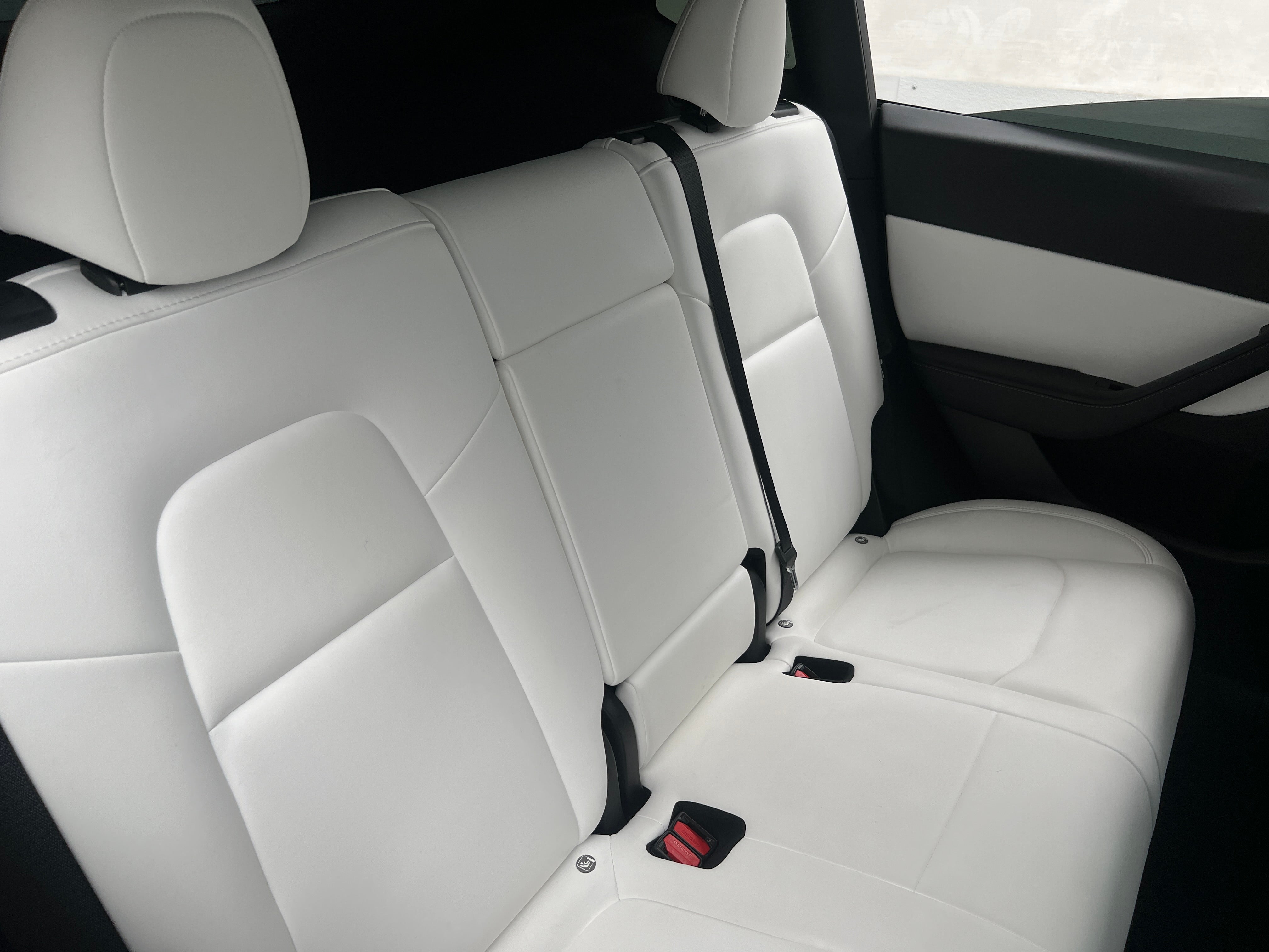 Used 2022 Tesla Model Y Performance with VIN 7SAYGDEFXNF450012 for sale in Oak Creek, WI