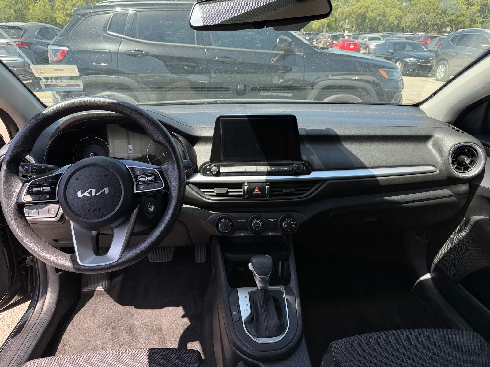 Thumbnail: 2024 Kia Forte - 3