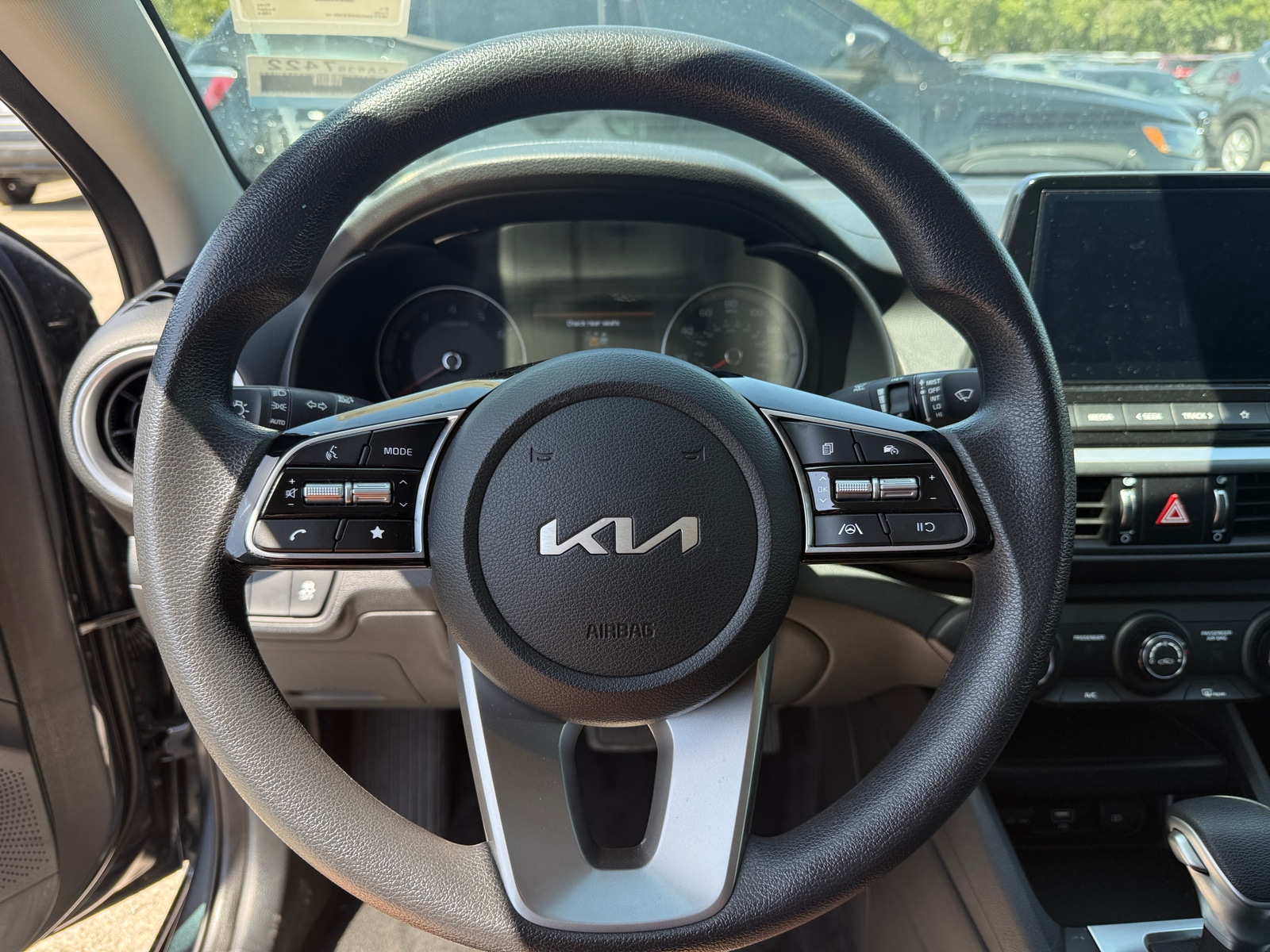 Thumbnail: 2024 Kia Forte - 5
