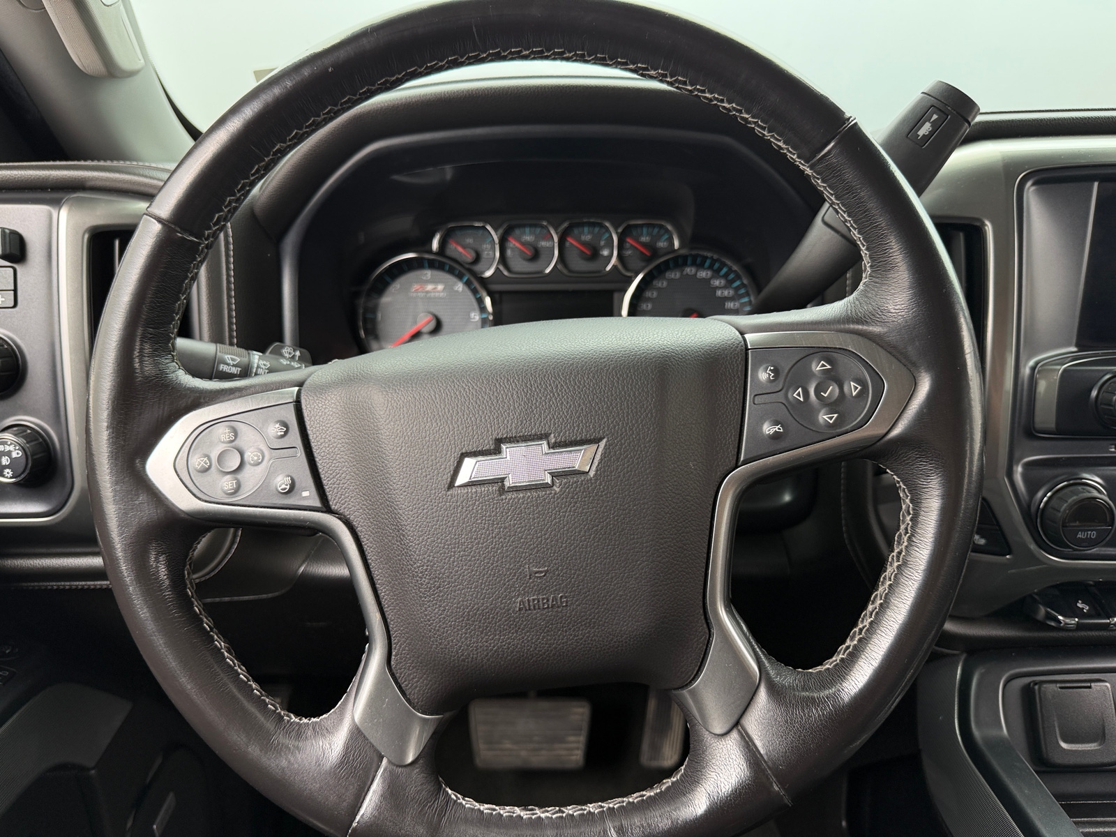 Thumbnail: 2018 Chevrolet Silverado 1500 - 4