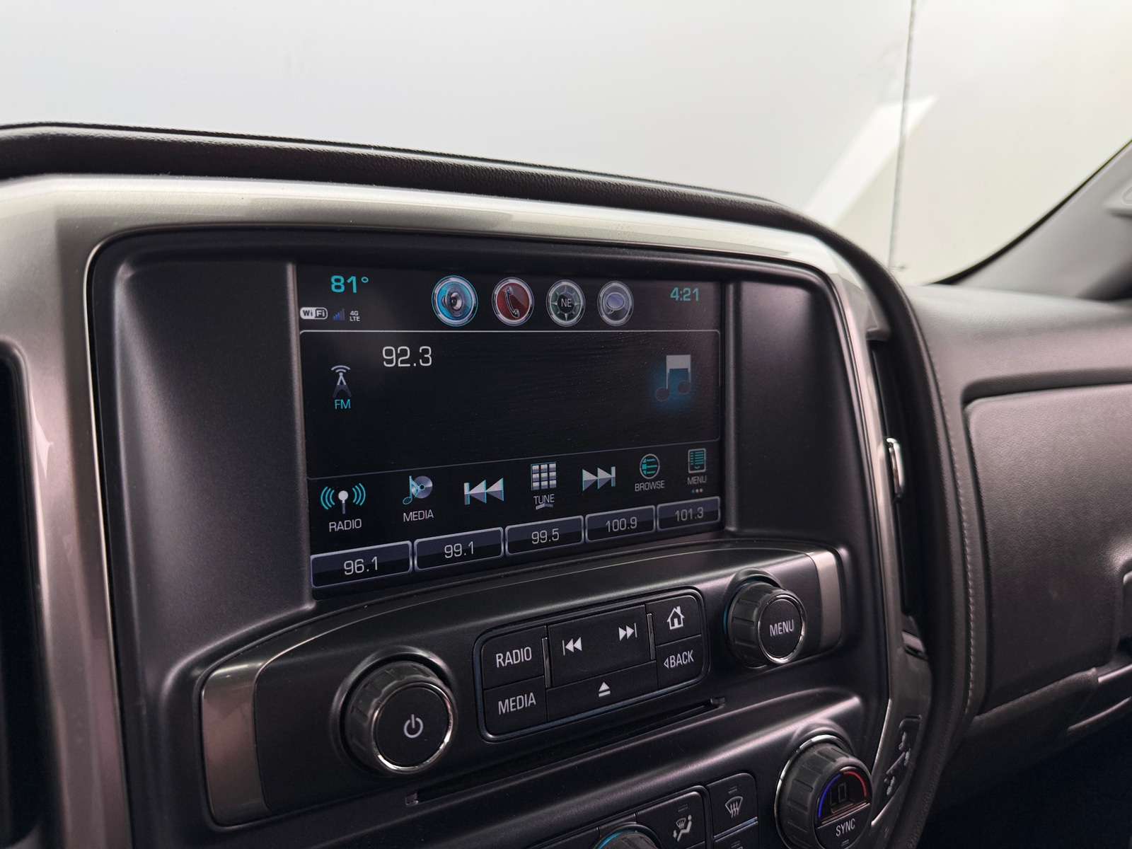 Thumbnail: 2018 Chevrolet Silverado 1500 - 3