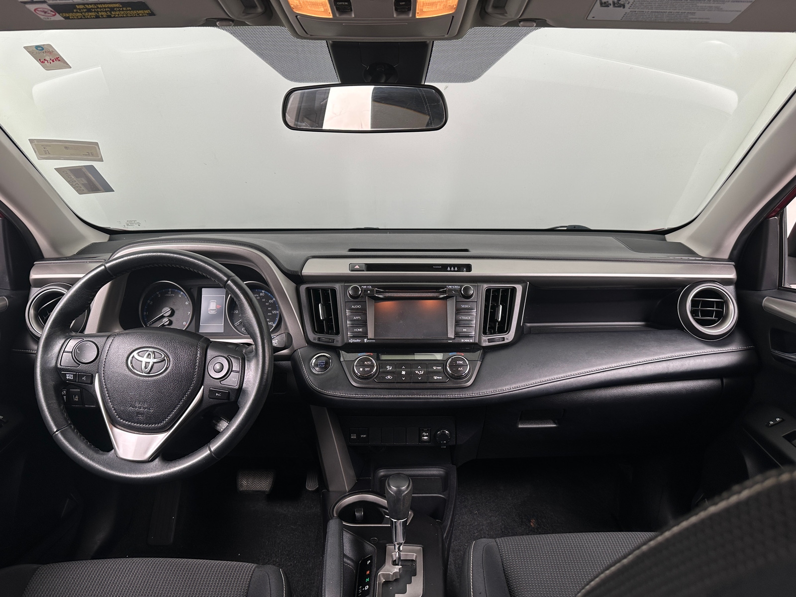 Thumbnail: 2018 Toyota RAV4 - 3