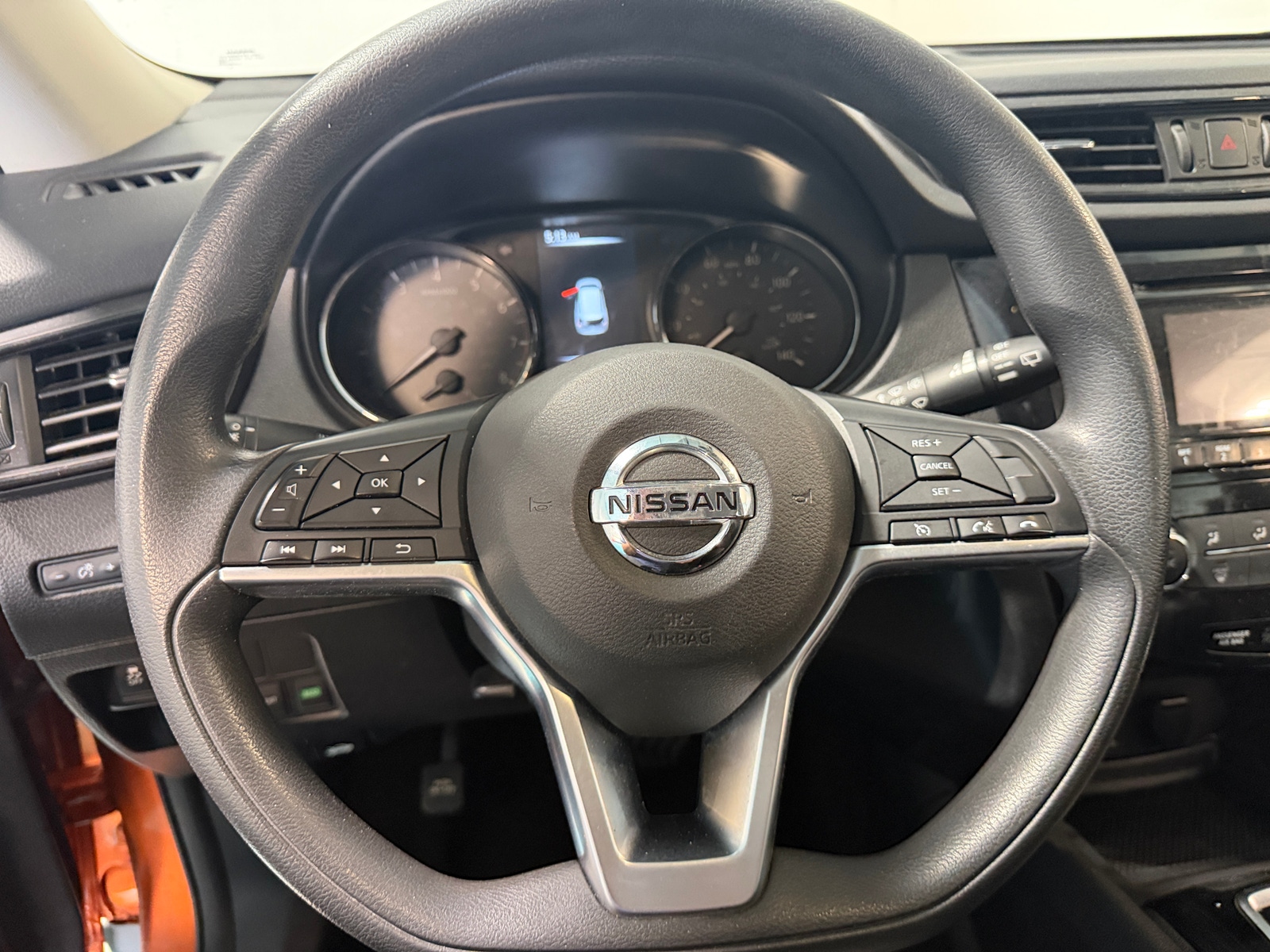 Thumbnail: 2017 Nissan Rogue - 5