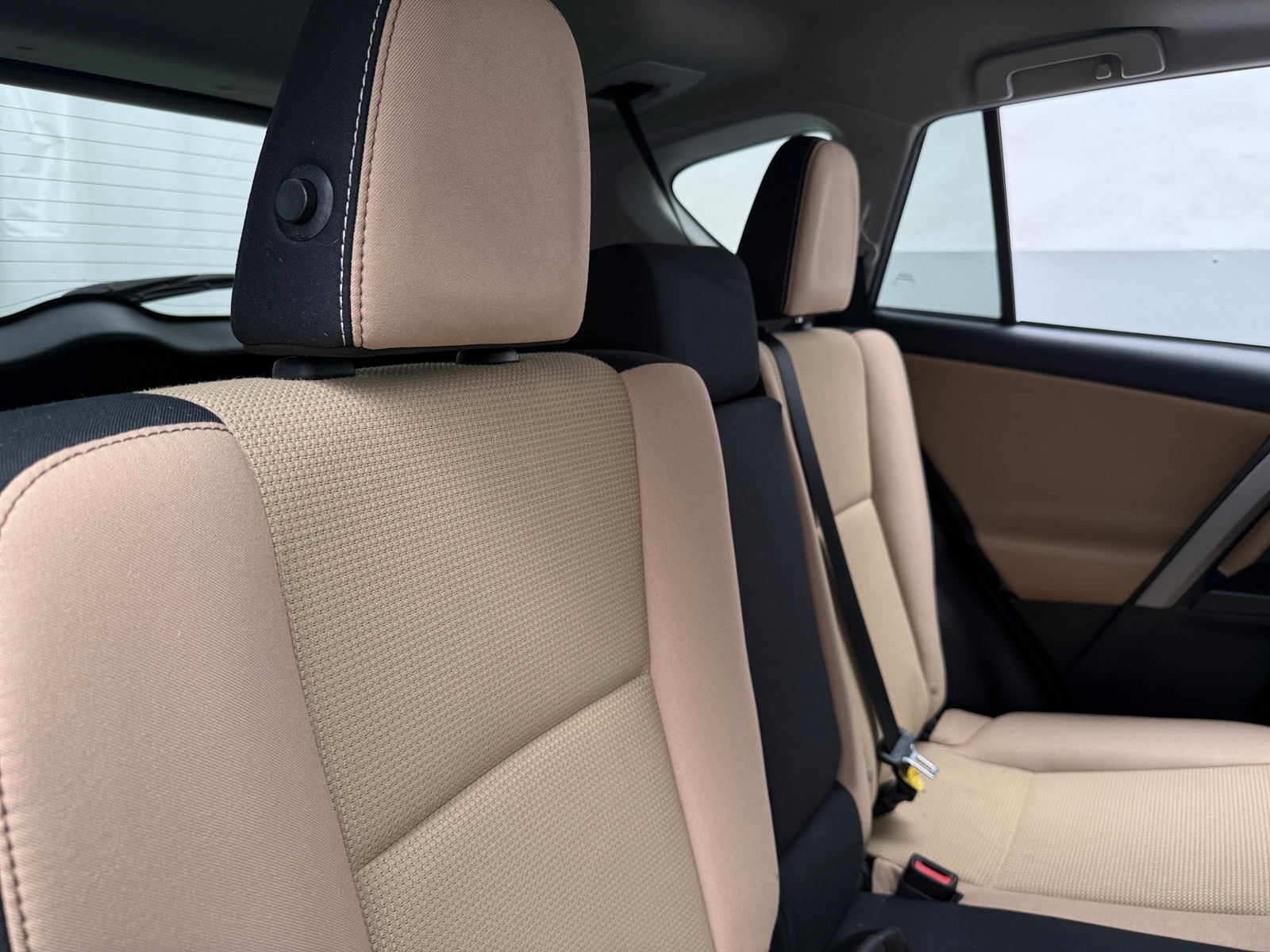 Thumbnail: 2018 Toyota RAV4 - 6
