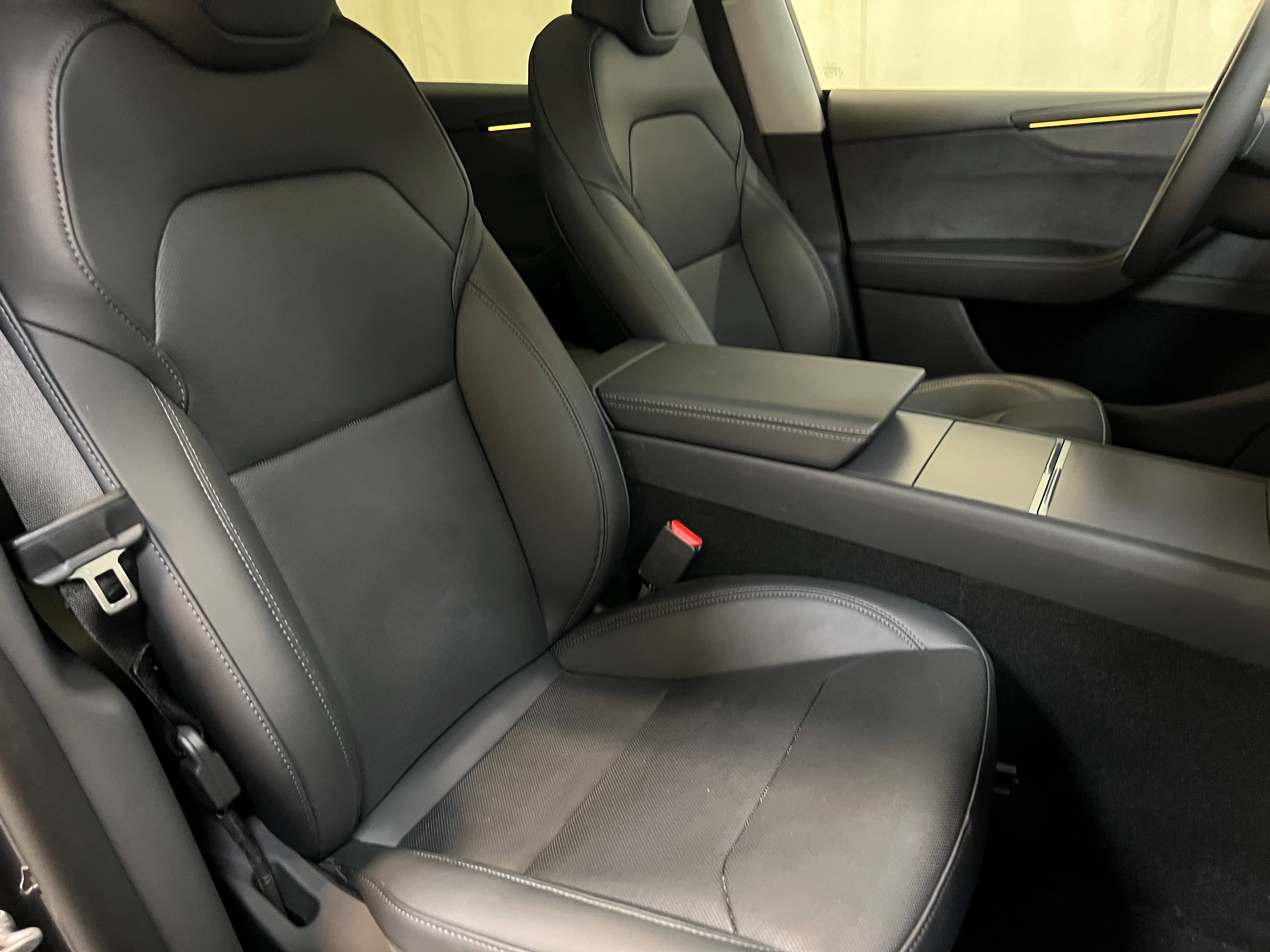 Used 2026 Tesla Model Y Long Range with VIN 7SAYGDED9TF522233 for sale in Auburn, WA