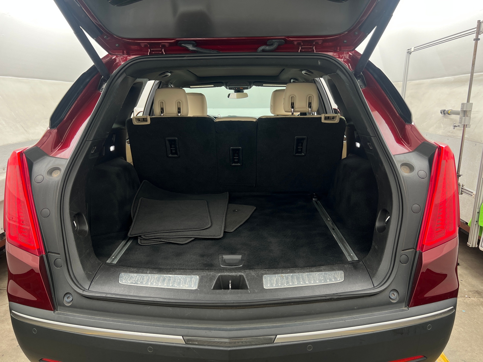 Thumbnail: 2018 Cadillac XT5 - 6