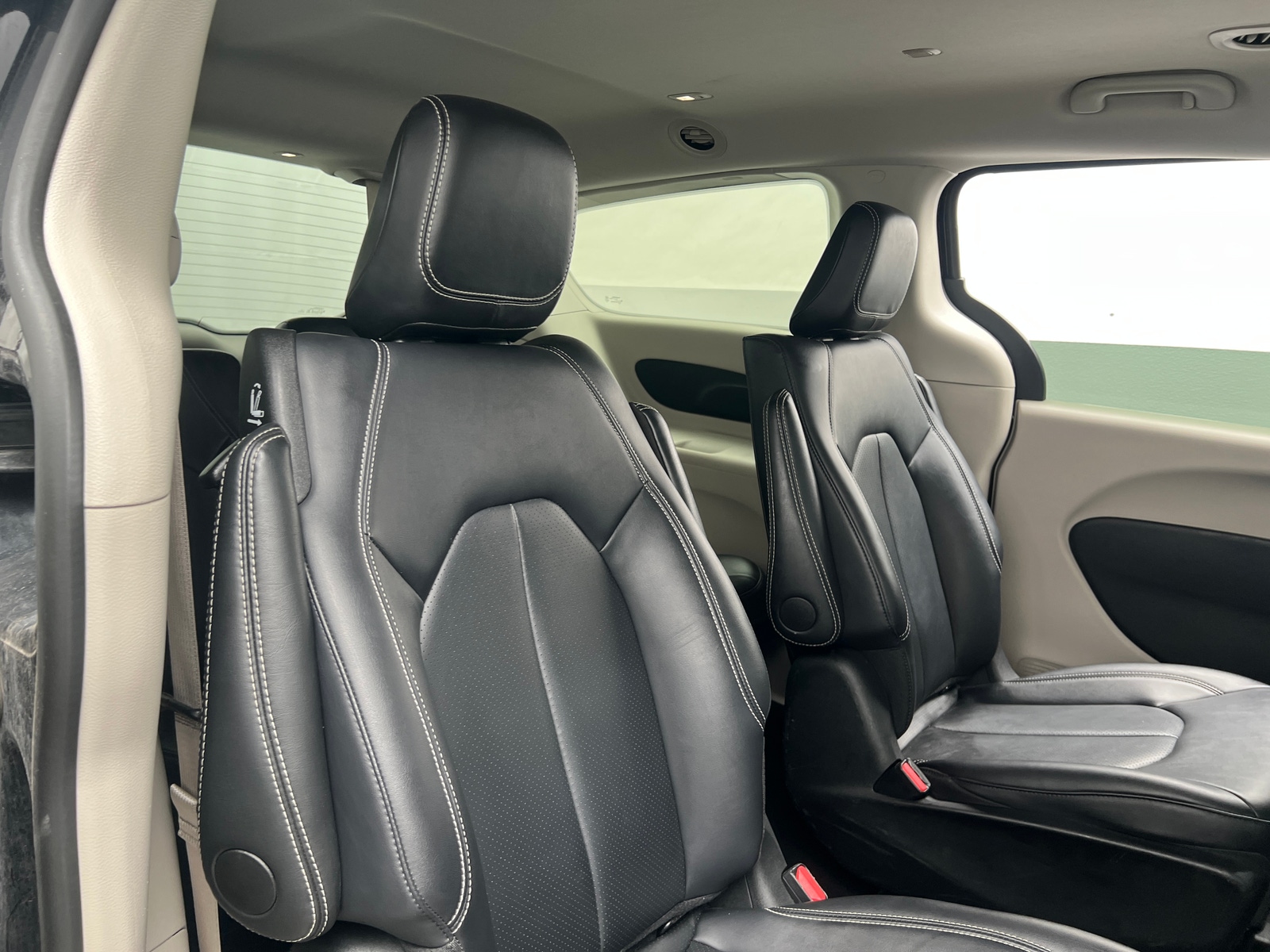 Thumbnail: 2024 Chrysler Pacifica - 5
