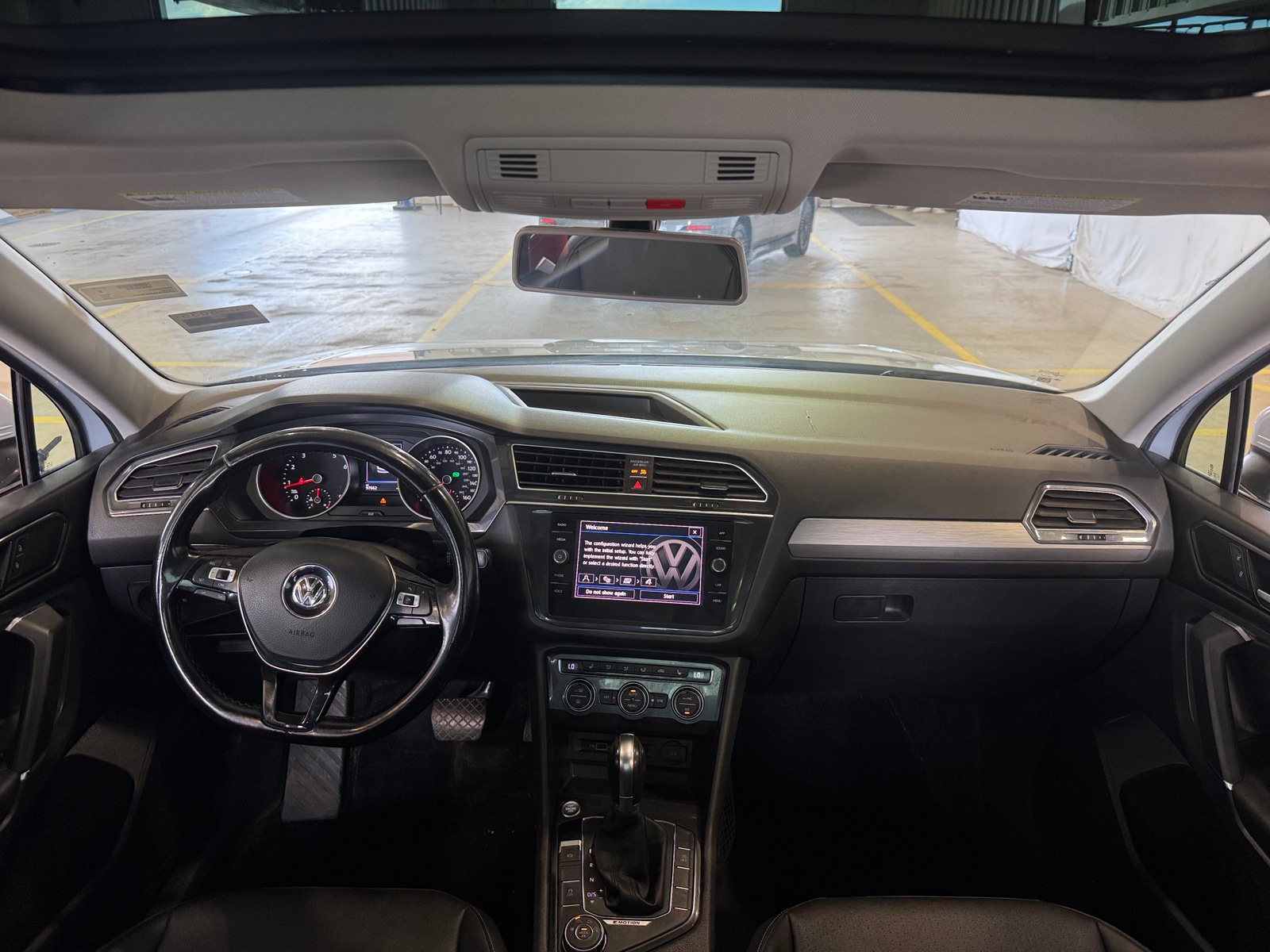 Thumbnail: 2018 Volkswagen Tiguan - 2
